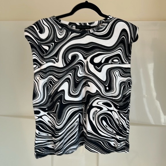 Sanctuary Tops - Sanctuary Top black and white boxy top